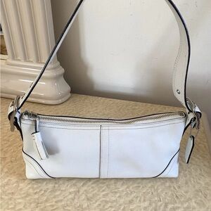 Coach Leather Hamptons Demi Baguette Shoulder Bag Vintage